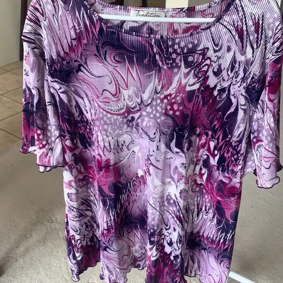 Blouse(s) - Picture 7 of 10